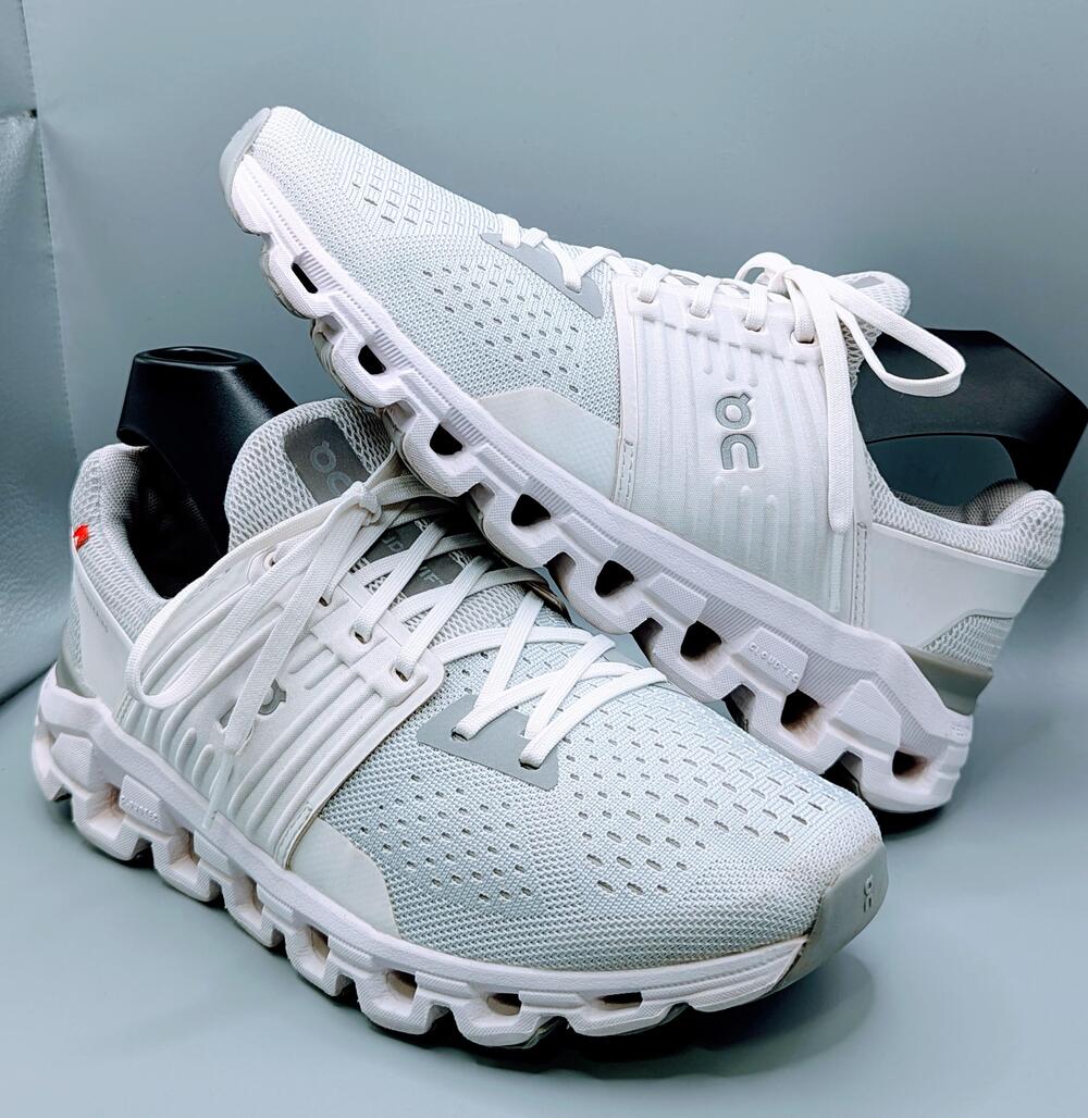 On Cloudswift Shoes Womens Size 6.5 White Mesh CloudTec Helion Running Sneaker